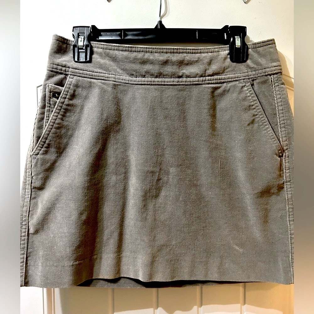 Ladies’ corduroy Mini Skirt